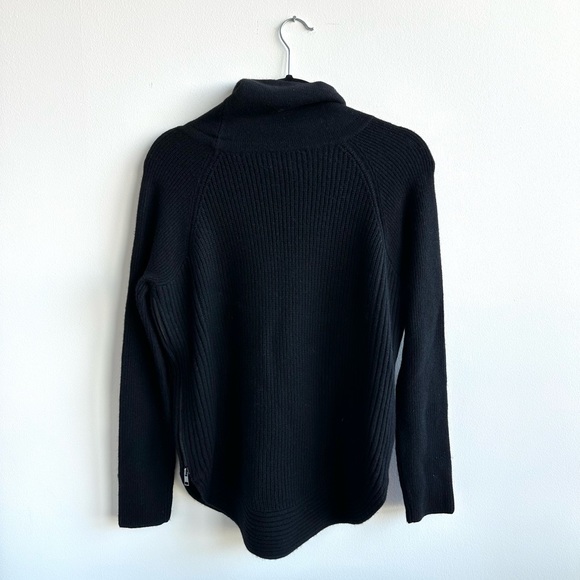 VINCE  Turtleneck Sweater - Picture 5 of 9